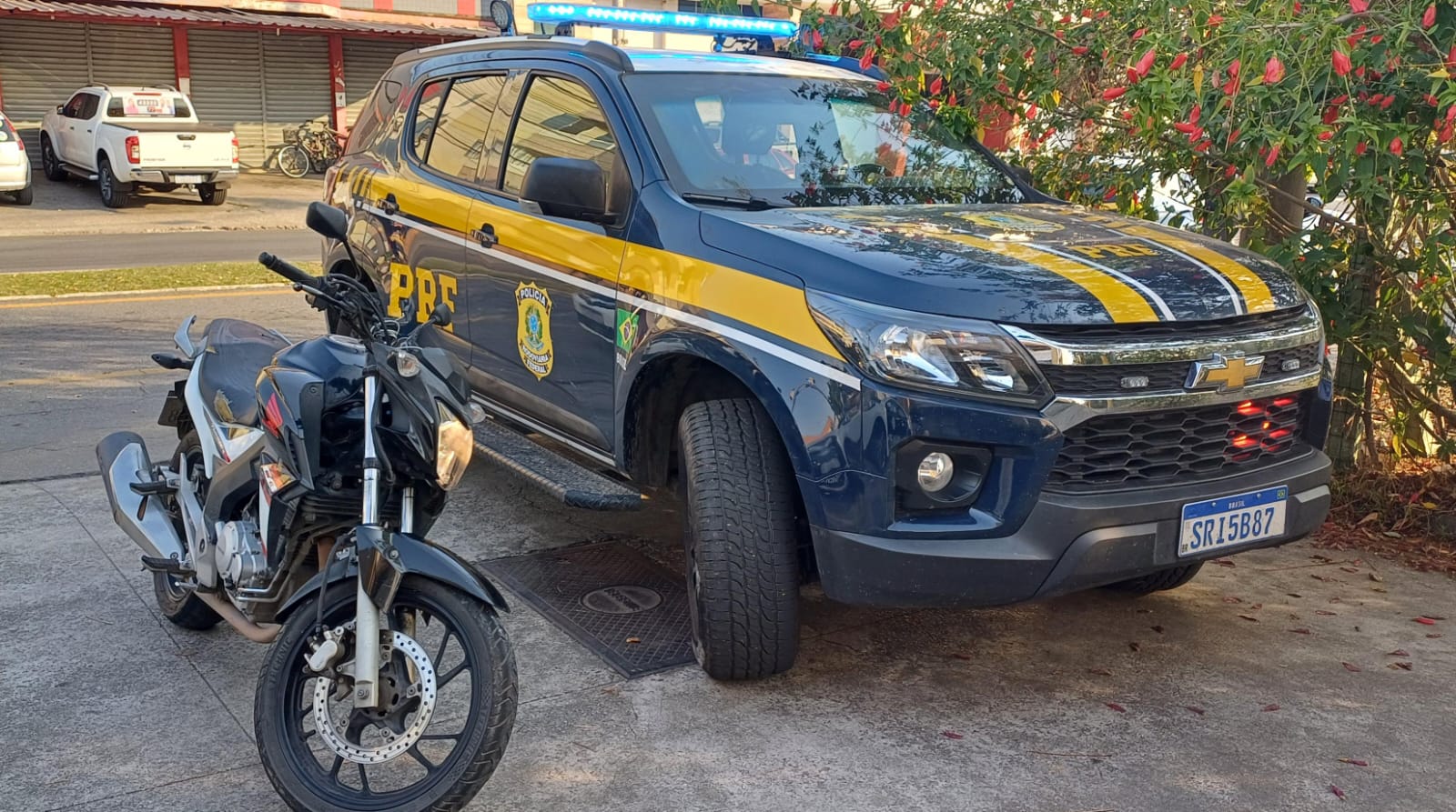 PRF recupera motocicleta furtada em Itatiaia