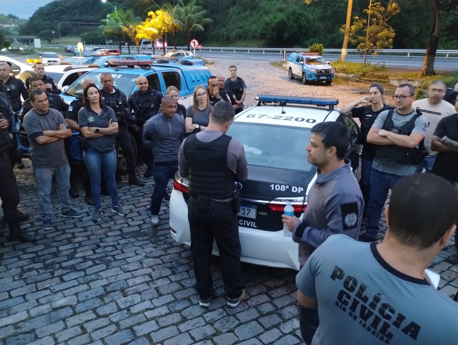 Polícias Civil e Militar deflagram operação contra traficantes envolvidos em assassinato de irmãos em Três Rios