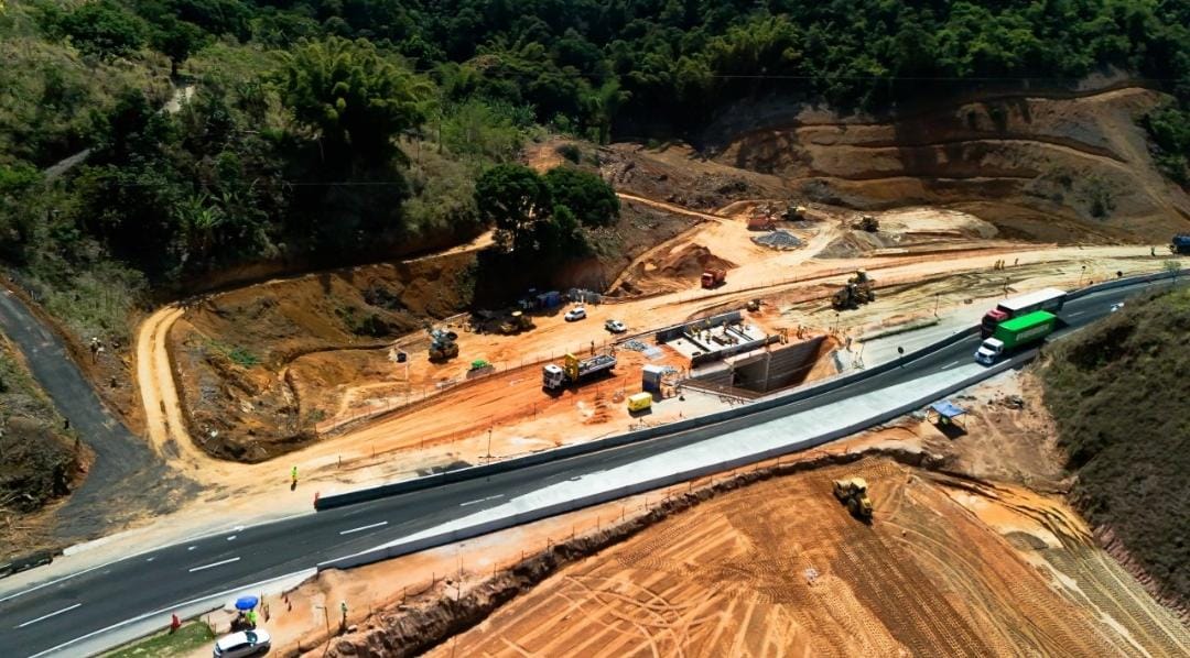 Desmontes de rochas na serra das Araras serão retomados nesta terça-feira