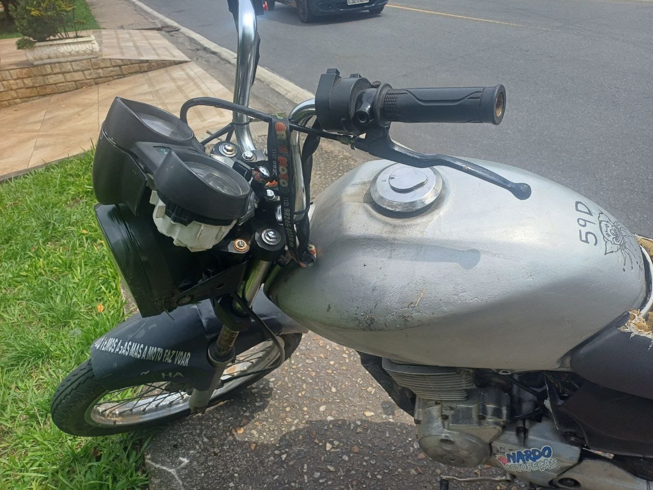 Militar é preso pela PRF com motocicleta furtada em Floriano