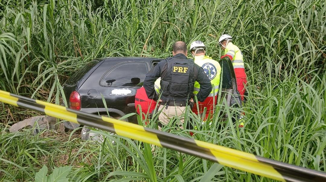 Motorista é morto a tiros enquanto dirigia na BR-393, em Volta Redonda