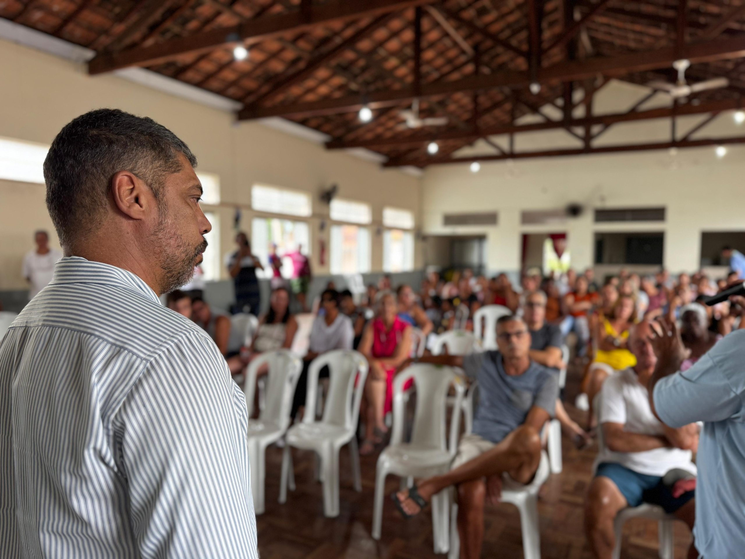 Jari debate melhorias no abastecimento de água em Passa Três, distrito de Rio Claro