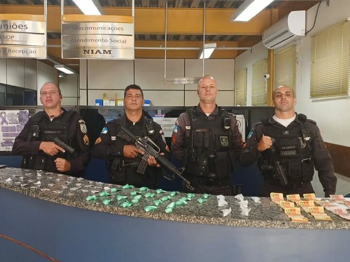 Barra do Piraí: Polícia apreende drogas e detém três suspeitos em ação no bairro Areal