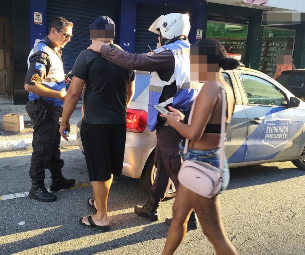 Foragido é preso após reconhecimento facial de câmeras em Volta Redonda